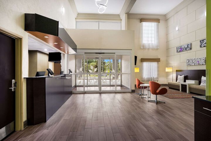 Hotel Interior 10 of 44