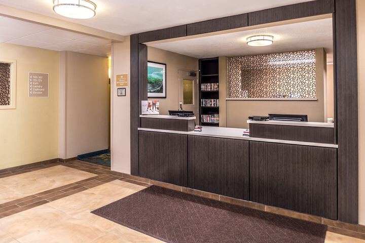 Hotel 4 of 30