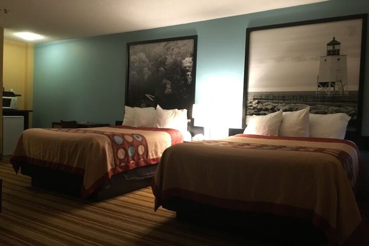 Room 18 of 32