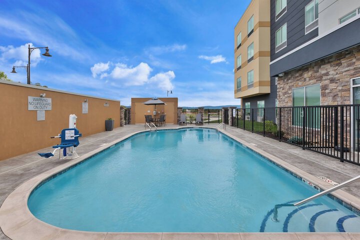 Pool 3 of 32