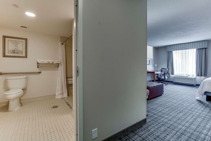 Room 34 of 53