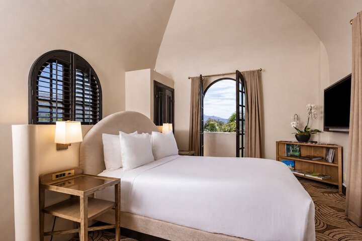 Montecito Inn