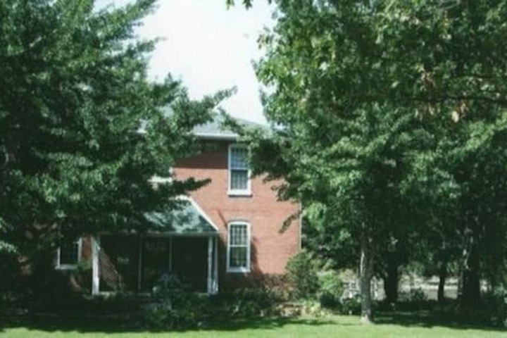 THE RIVERS EDGE EXECUTIVE SUITES