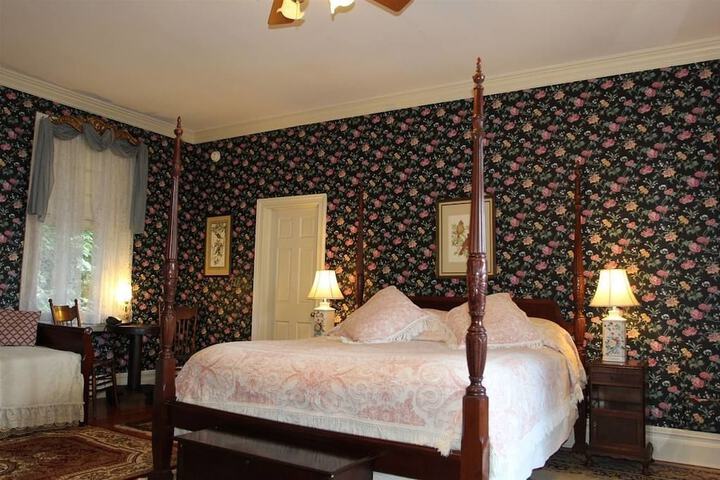 Room 60 of 109