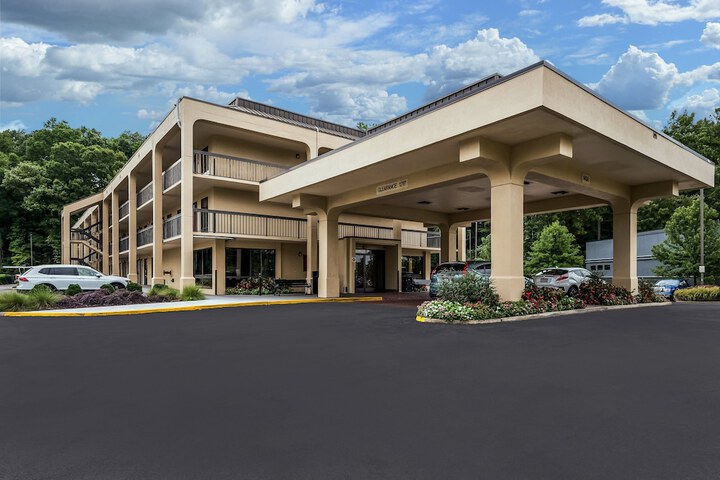 Hotel 2 of 30