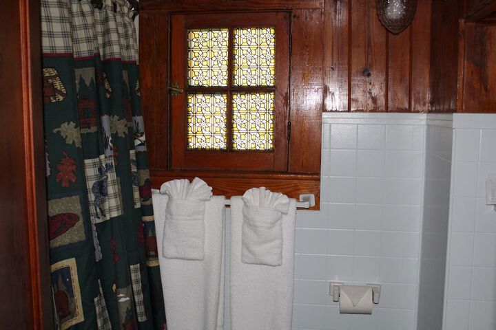 Room 33 of 89