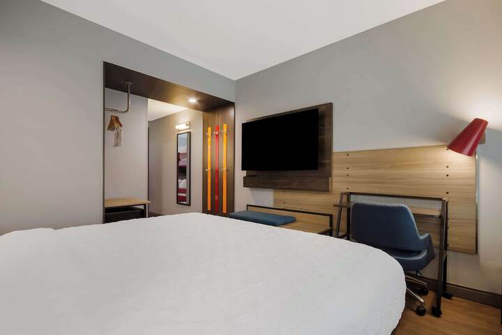 Room 20 of 45