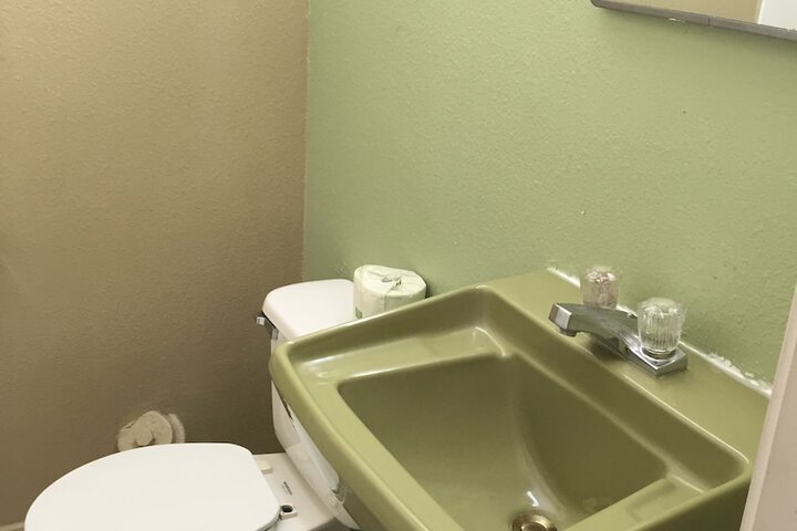 Room 12 of 23