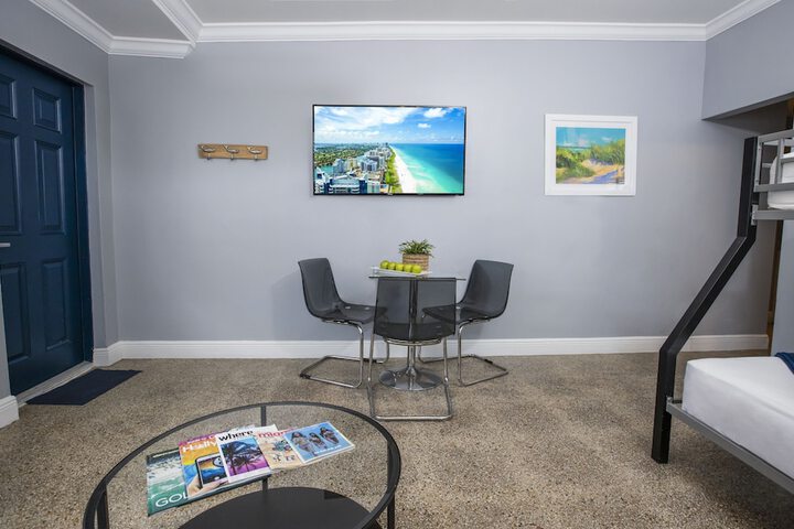 Room 11 of 49