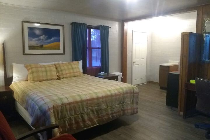 Room 11 of 14