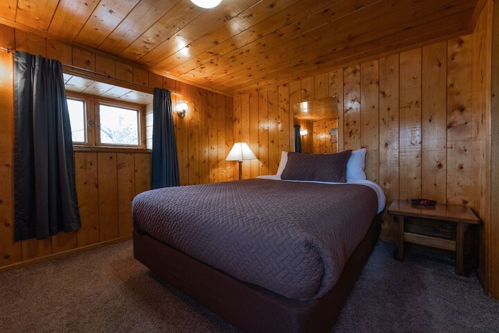 Austins Chuckwagon Lodge