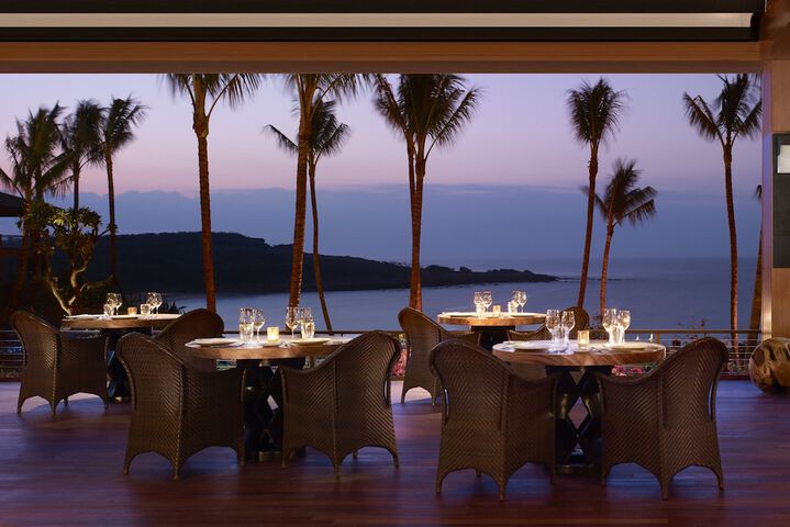 Dining 78 of 130