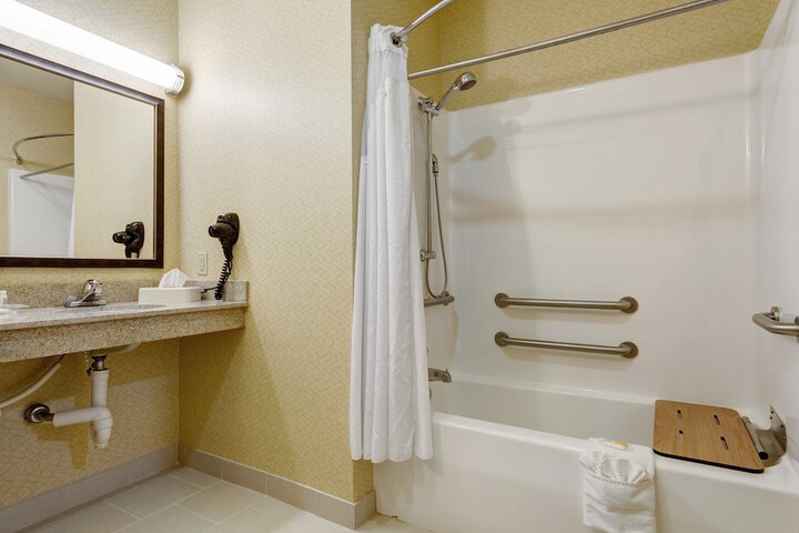 Holiday Inn Poplar Bluff by IHG