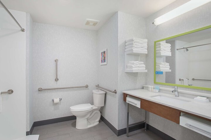 Room 10 of 25