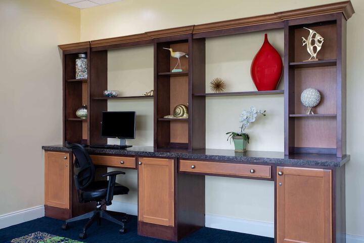 Business Center 42 of 42