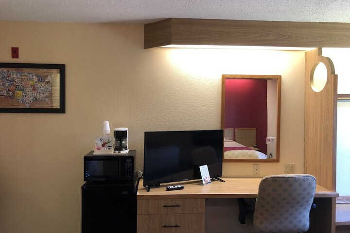 Room 30 of 44