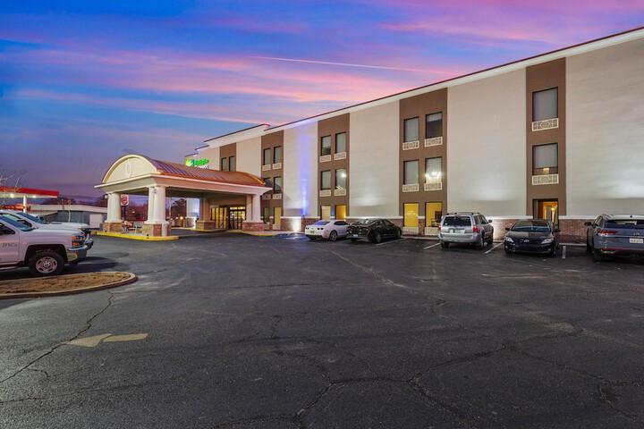 Hotel 4 of 45