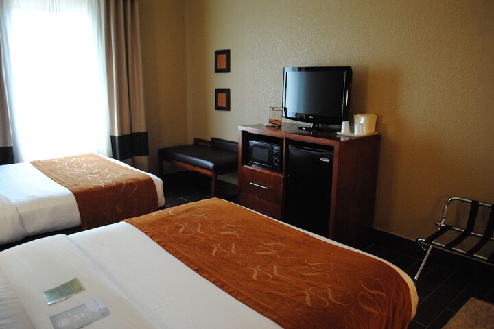 Comfort Suites Grand Rapids South