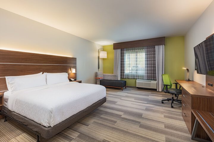 Holiday Inn Express & Suites Moreno Valley - Riverside by IHG
