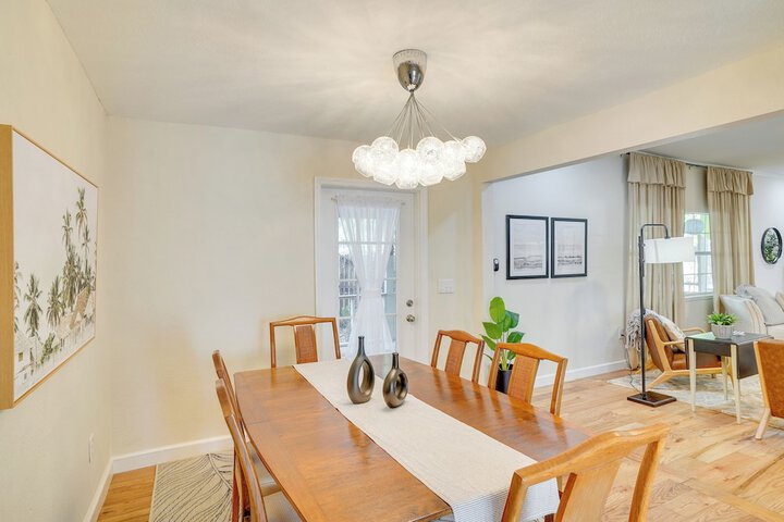 Lake Wales Vacation Rental w / Screened-in Porch!