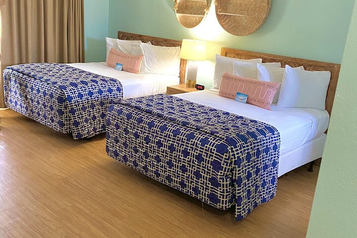 Room 35 of 62