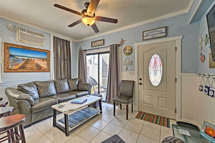 Walk to Beach: Coastal Brigantine Condo w / Patio!