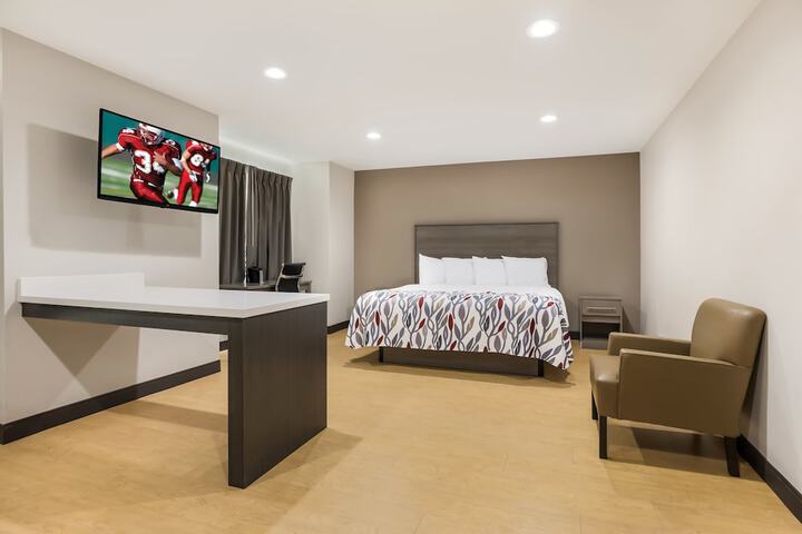 Room 16 of 34