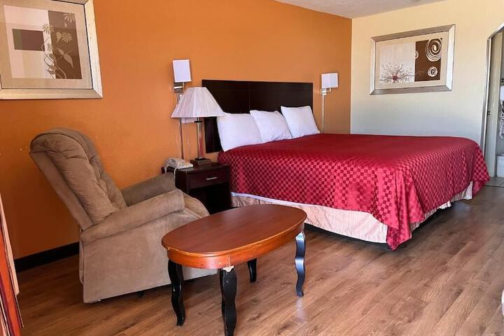 Stamford Inn