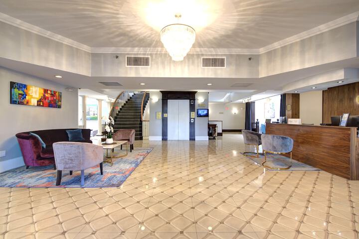 The Roslyn Tapestry Collection by Hilton