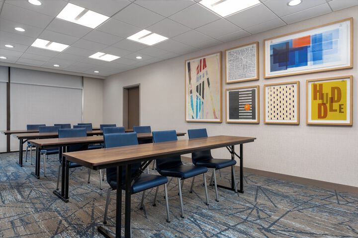 Holiday Inn Express & Suites Stevensville Benton Harbor by IHG