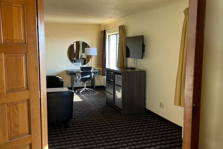 Room 33 of 44