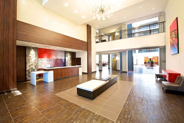 Embassy Suites by Hilton Detroit Livonia Novi