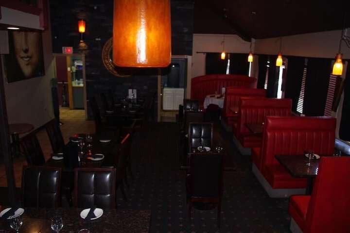 Dining 53 of 70