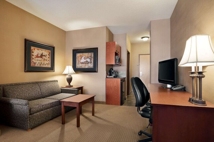Room 10 of 19
