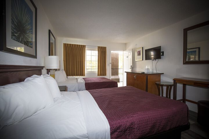 Room 15 of 22