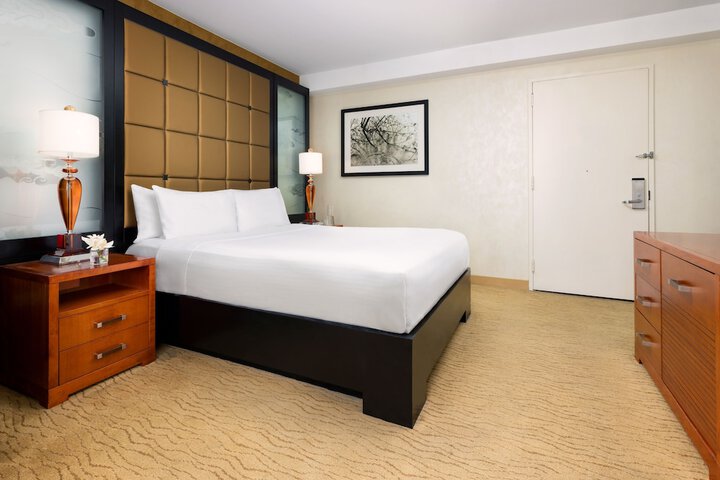 Room 50 of 107