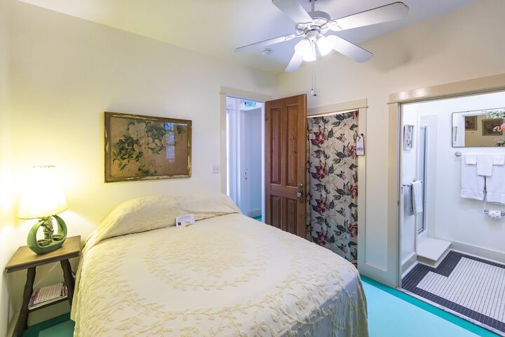 Room 72 of 169