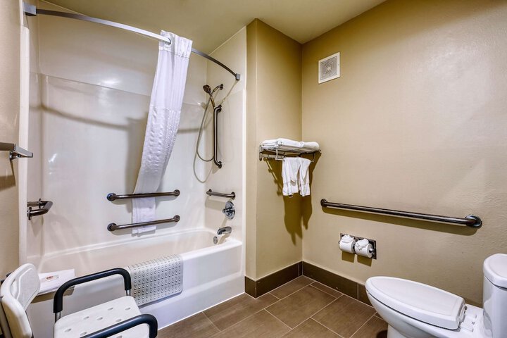 Room 44 of 68