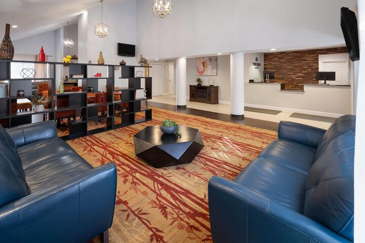 Tysons Corner Suites a Baymont by Wyndham