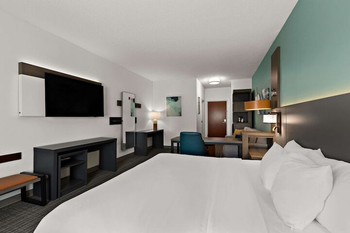 Room 18 of 47