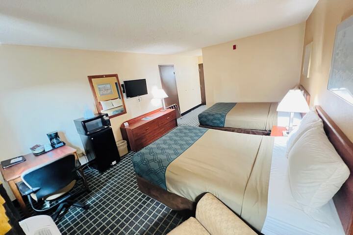 Room 15 of 40
