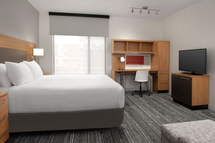 Room 18 of 38