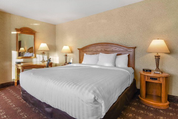 Kathryn Riverfront Inn an Ascend Collection Hotel