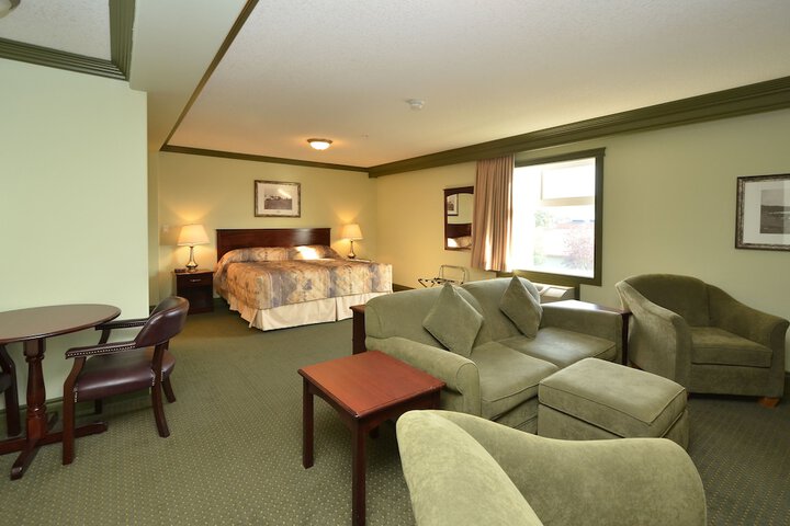 Room 15 of 28