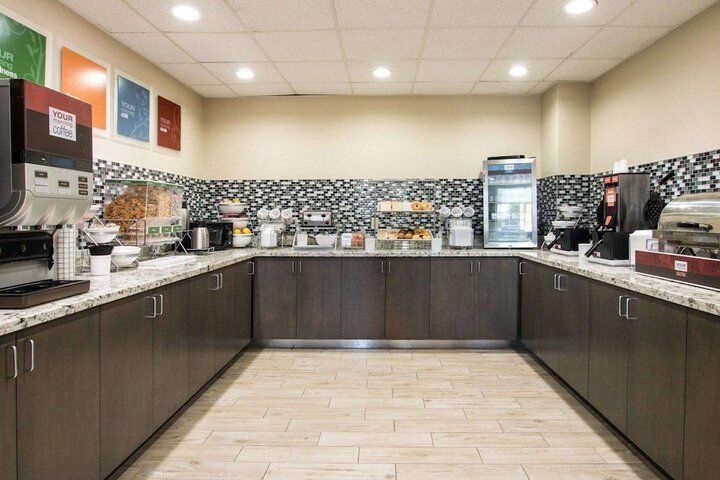 Comfort Suites San Angelo near University
