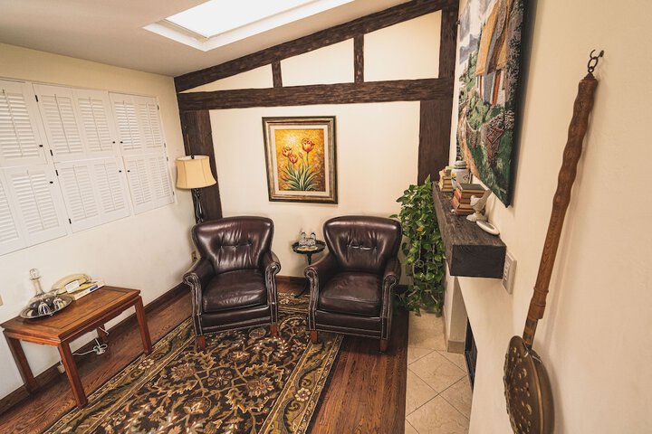 Room 10 of 51