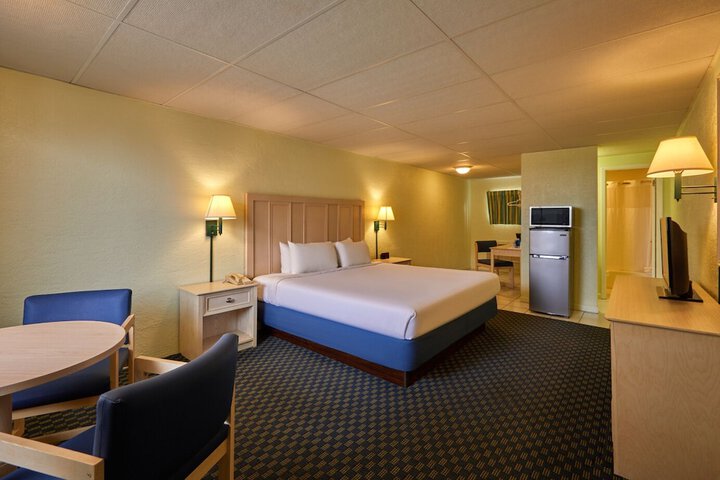 Room 22 of 45