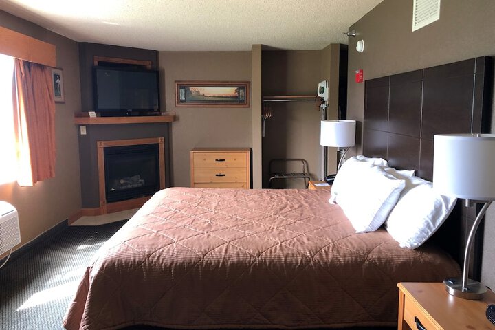 Room 32 of 42