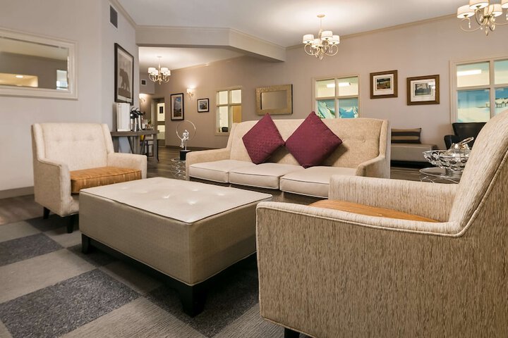 Hotel Interior 4 of 23