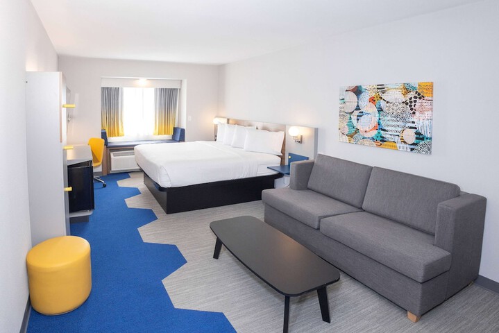 Room 19 of 28